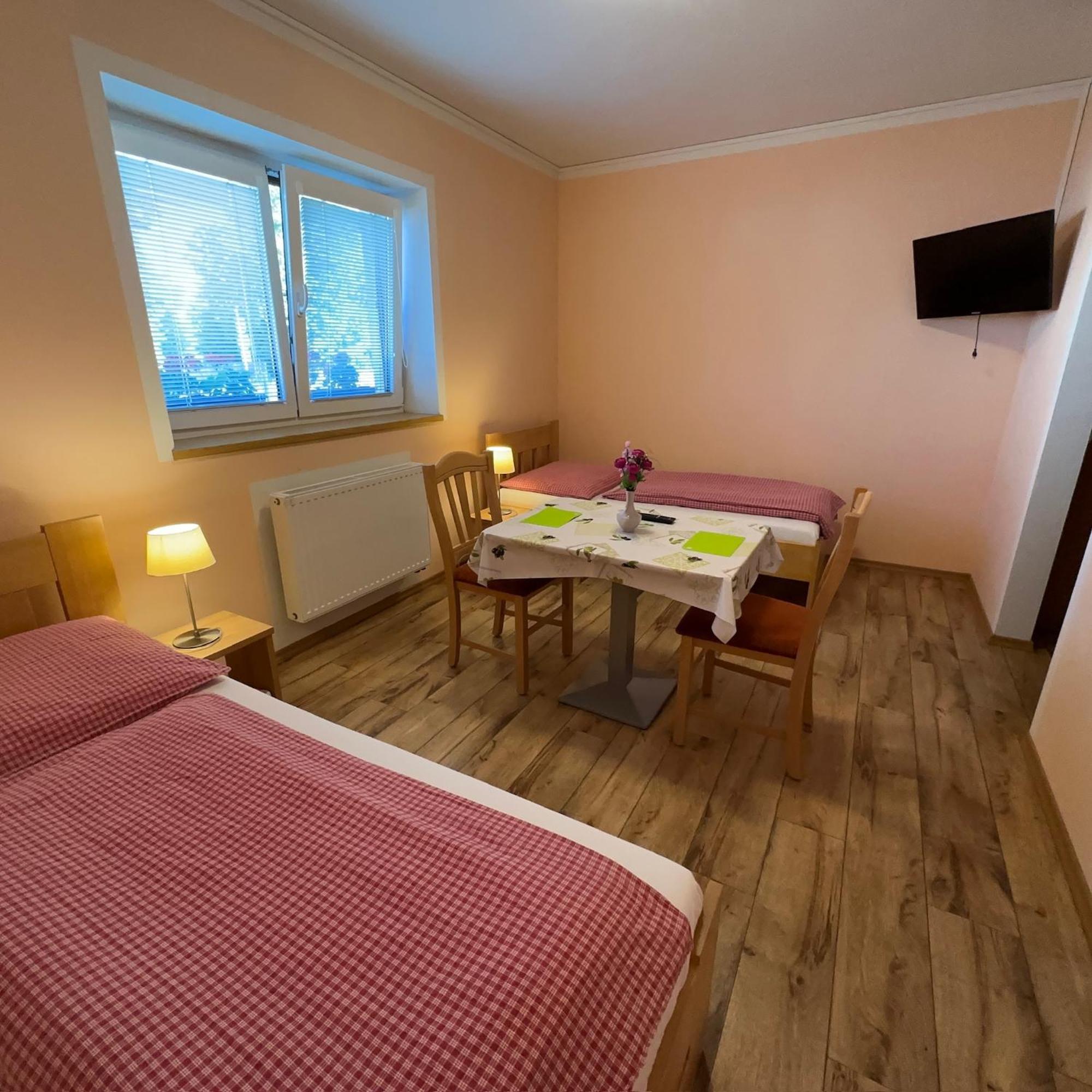 Pension Mijami Dolní Bukovsko Buitenkant foto