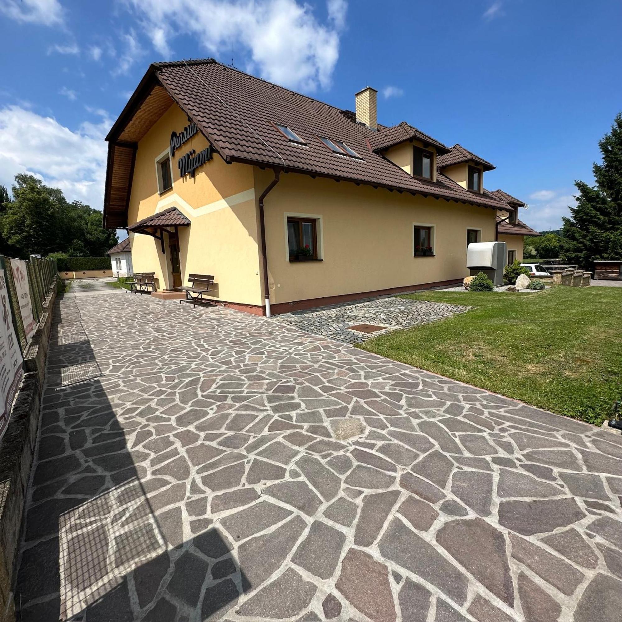Pension Mijami Dolní Bukovsko Buitenkant foto